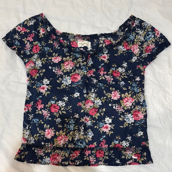 Abercrombie & Fitch Tops - Abercrombie & Fitch Floral Navy Blouse